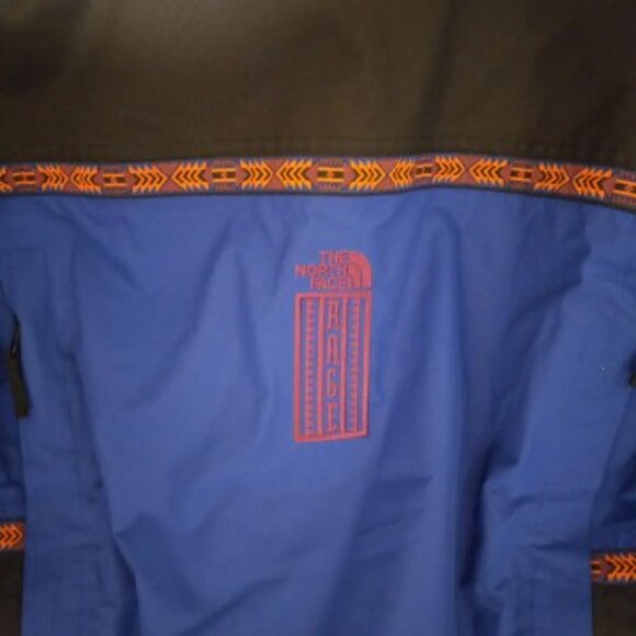 Vintage The North Face 92 Retro Rage Collection Rain Jacket MED - Picture 5 of 5